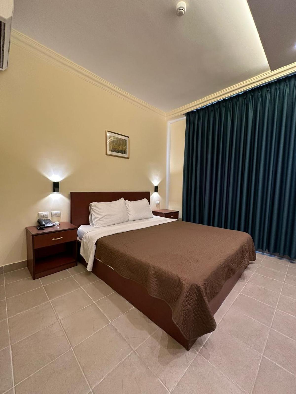 Rumman Hotel Madaba Exterior photo